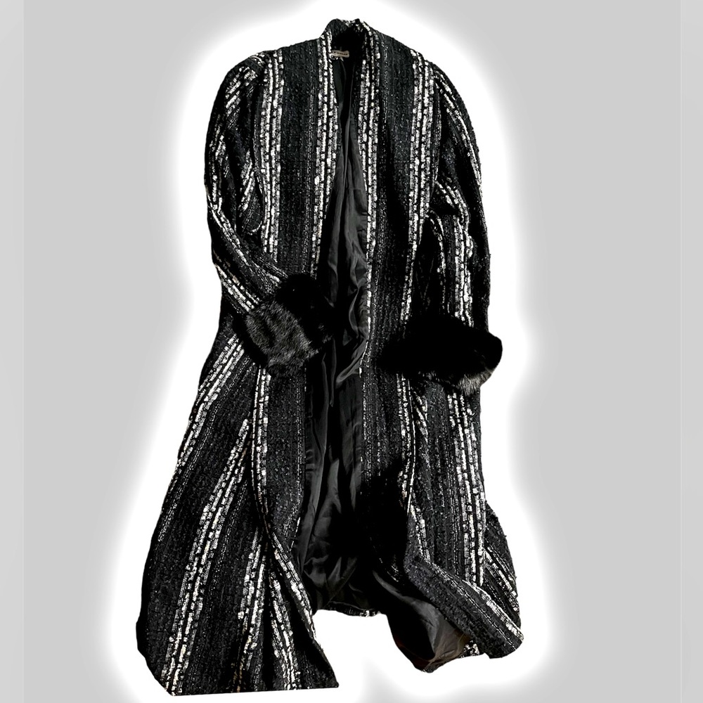 Zola Keller Coat Fur cuffs
